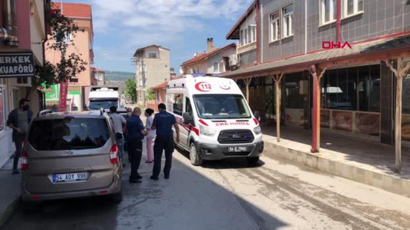 Tepki gösterdiği bisikletli tacizci bıçakladı