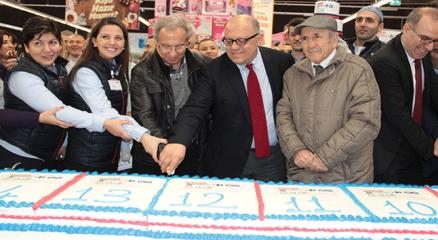 Türkiye?nin ilk hipermarketi İçerenköy CarrefourSA, 23. yılını kutladı