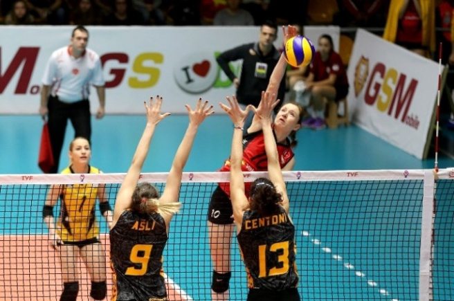 Vakıfbank, Galatasaray`ı 3-0 Mağlup Etti