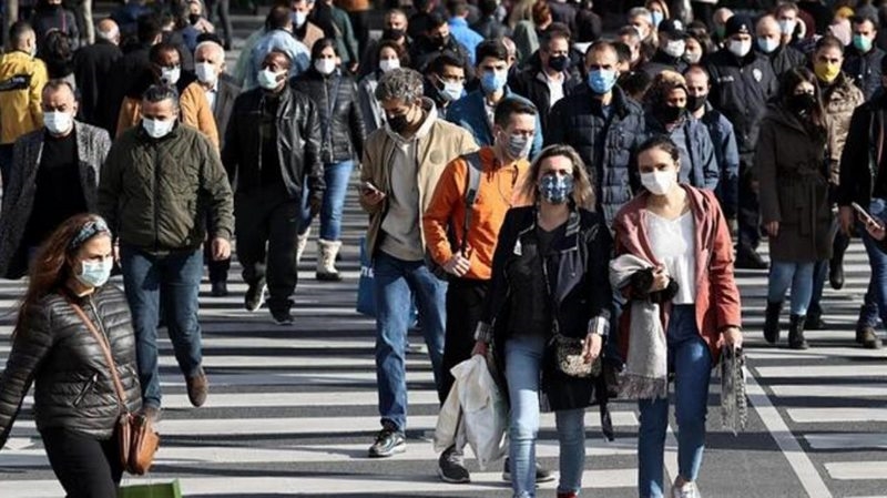 Yeni normalleşme dönemi bugün resmen başladı! İşte yasaklardan muaf olan kişi ve yerler